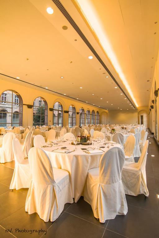 Het Godshuis Hotel Sint-Laureins Luaran gambar