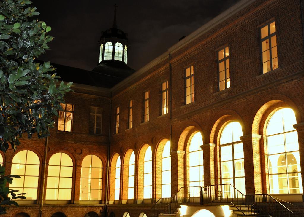 Het Godshuis Hotel Sint-Laureins Luaran gambar
