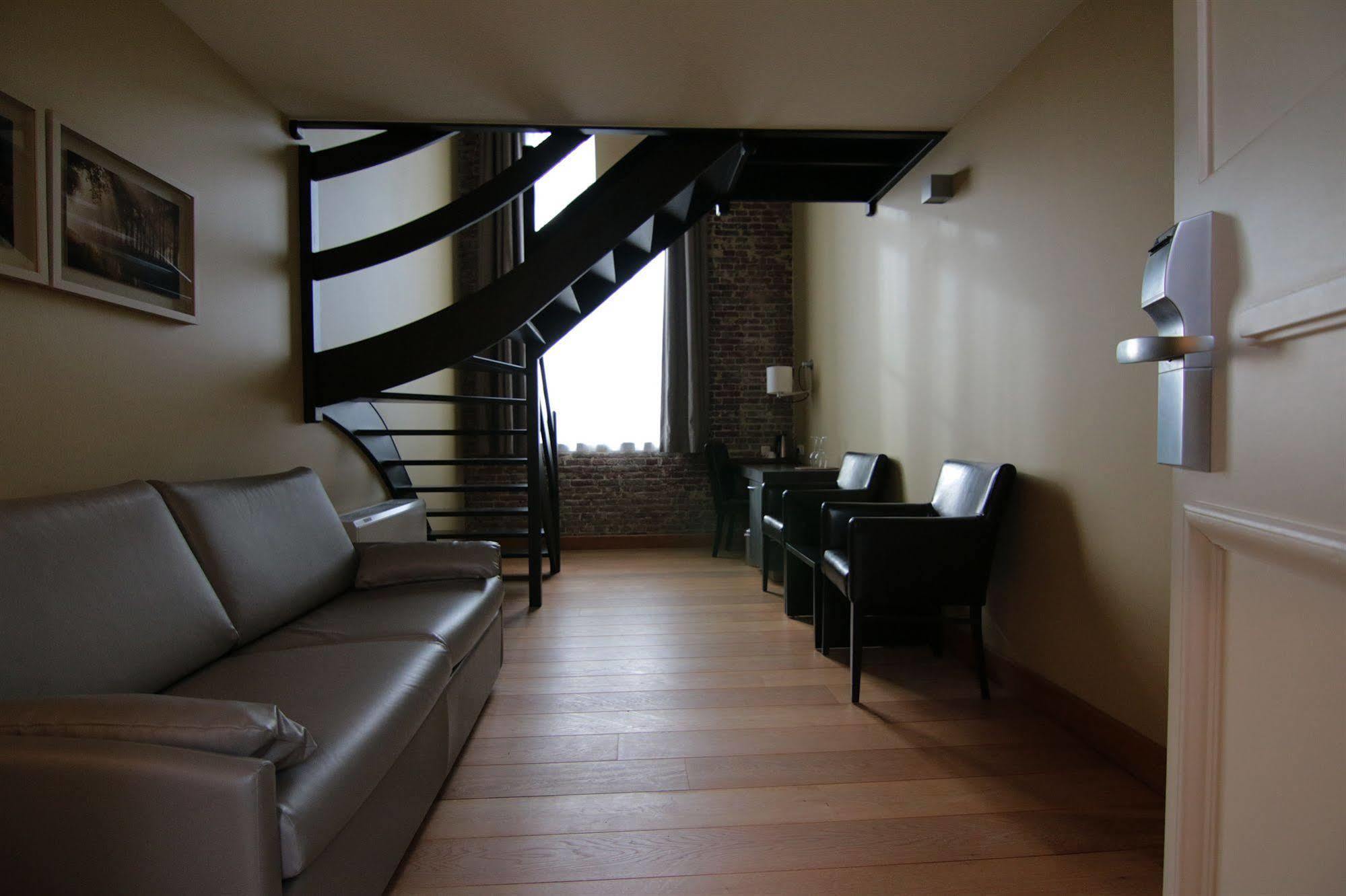 Het Godshuis Hotel Sint-Laureins Luaran gambar