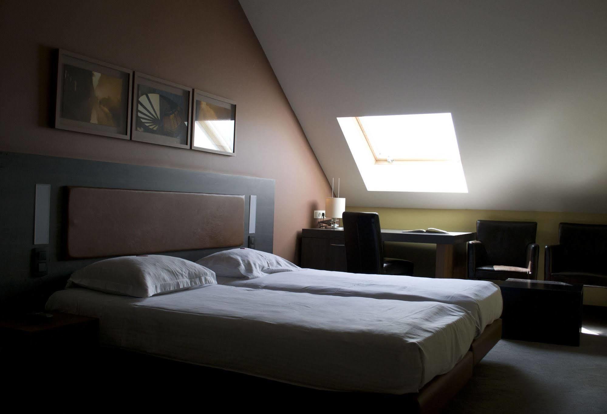 Het Godshuis Hotel Sint-Laureins Luaran gambar