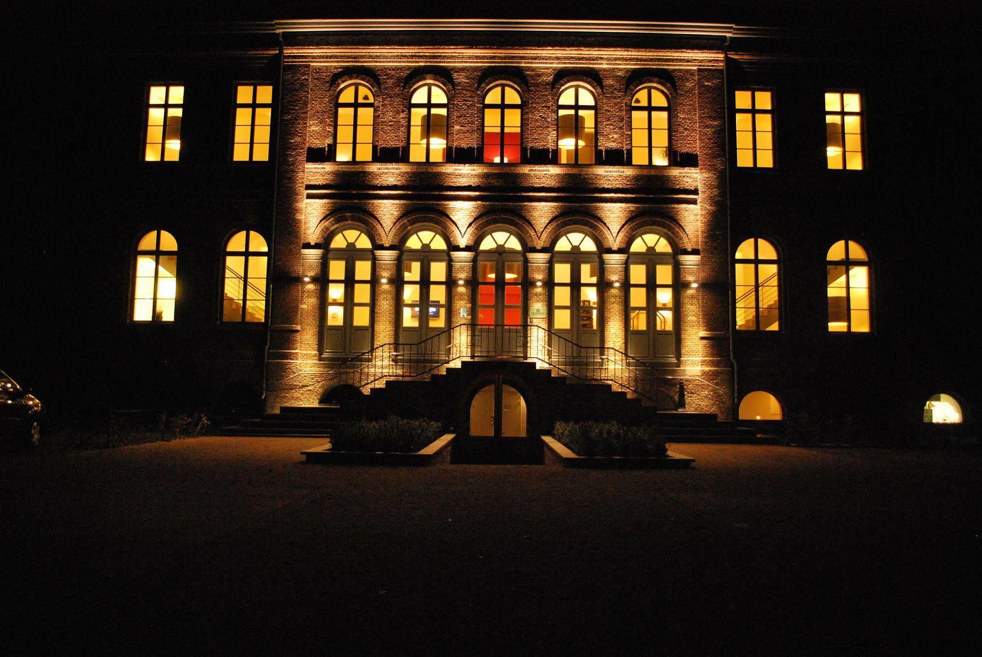 Het Godshuis Hotel Sint-Laureins Luaran gambar